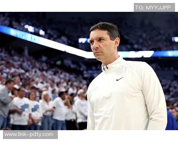 戴格诺特谈防守策略强调团队合作避免急躁抢断对文班的应对效果显著